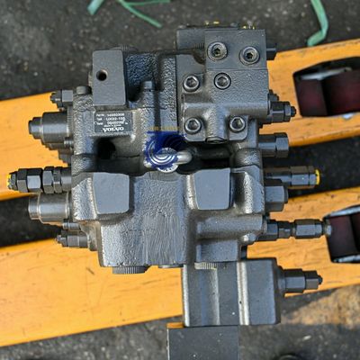 UX22-135 VOE14550306 صمام التحكم الهيدروليكي EC135B EC140 EC140B EC140D قطع الهيدروليكية للحفر