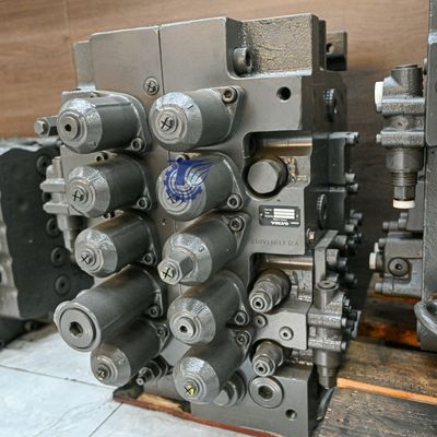 VOE14577777 صمام التحكم EC330B EC360B صمام التحكم الرئيسي للحفر 14577777 Volvo قطع غيار آلات البناء