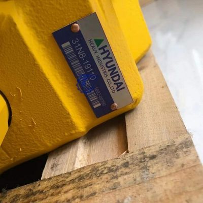 31N8-19110 قابلة للتطبيق على هيونداي R215-7 الصفراء صمام التحكم الهيدروليكي التجميع قطع إصلاح الحفار