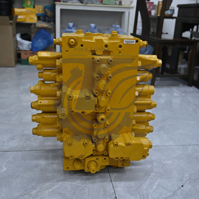 723-47-23203 7234723203 723-46-18300 لـ كوماتسو الحفر PC220-8 PC220LC-8 الصمام الهيدروليكي الرئيسي للسيطرة قطاعات الآلات البناء بعد البيع عالية الجودة الأصلية