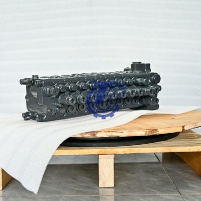 723-29-11400 7232911400 306414051 723-29-11401 لـ Komatsu PC95R-2 Parts Hydraulic Main Control Valve ما بعد البيع الأصلي