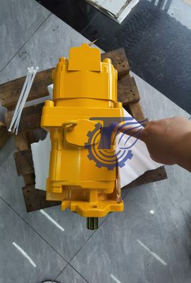 7081G00110 7081H00050 7055131210 مضخة التروس الهيدروليكية المضخة الرئيسية ASSY BOMBA لـ Komatsu PC4000-6 PC4000 PROGER